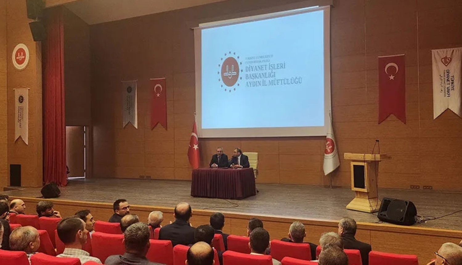 Din Hizmetleri Genel Müdürü Dr. Kondi:  İnsanlık, Hz. Peygamberin getirdiği evrensel ilkelere muhtaç 
