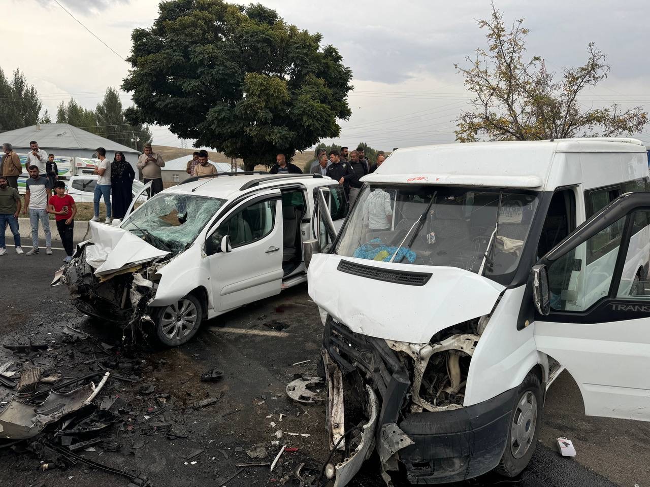 Ağrı’da trafik kazası: 10 yaralı
