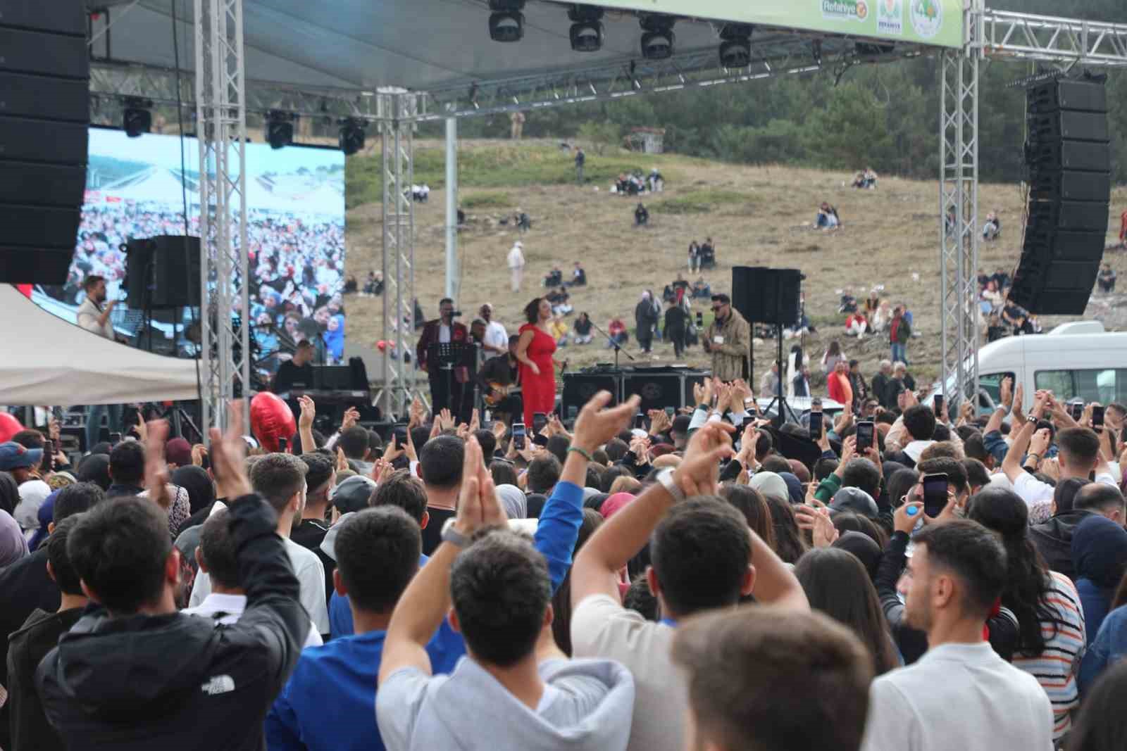 Refahiye’de 7. Dumanlı Gençlik ve Doğa Festivali yapıldı
