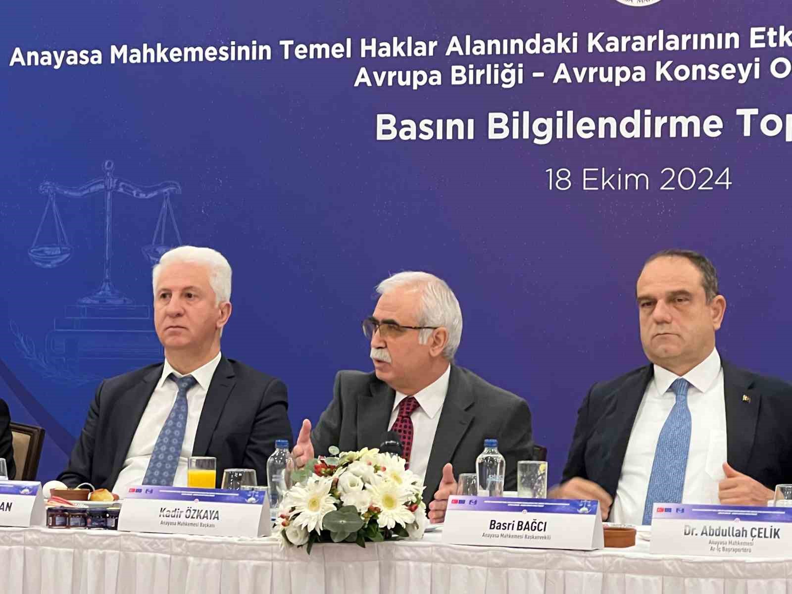 AYM Başkanı Özkaya:  HDP kapatma davasında raportörün incelemesi sürüyor 
