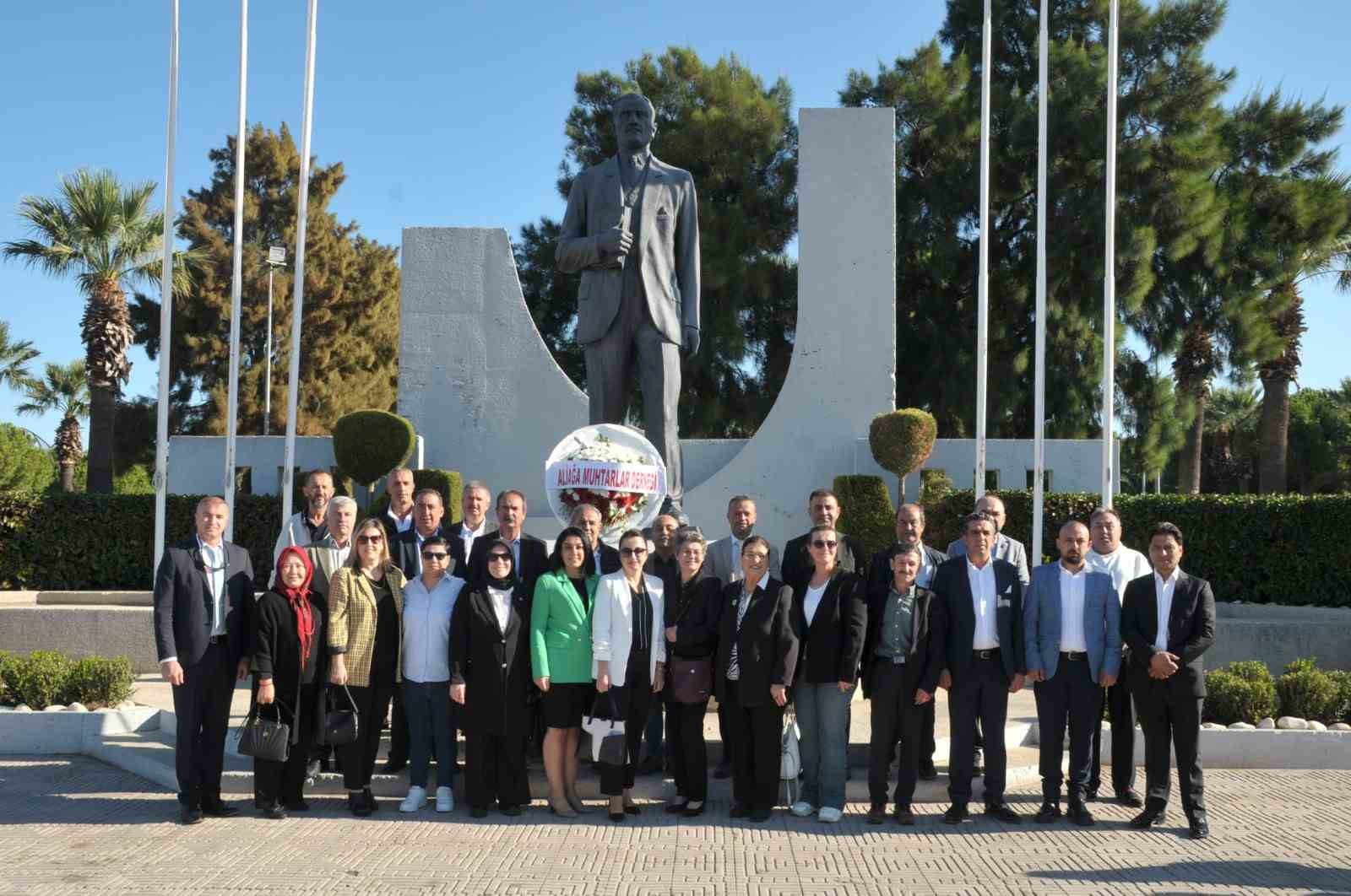 Aliağa’da 19 Ekim Muhtarlar Günü kutlandı
