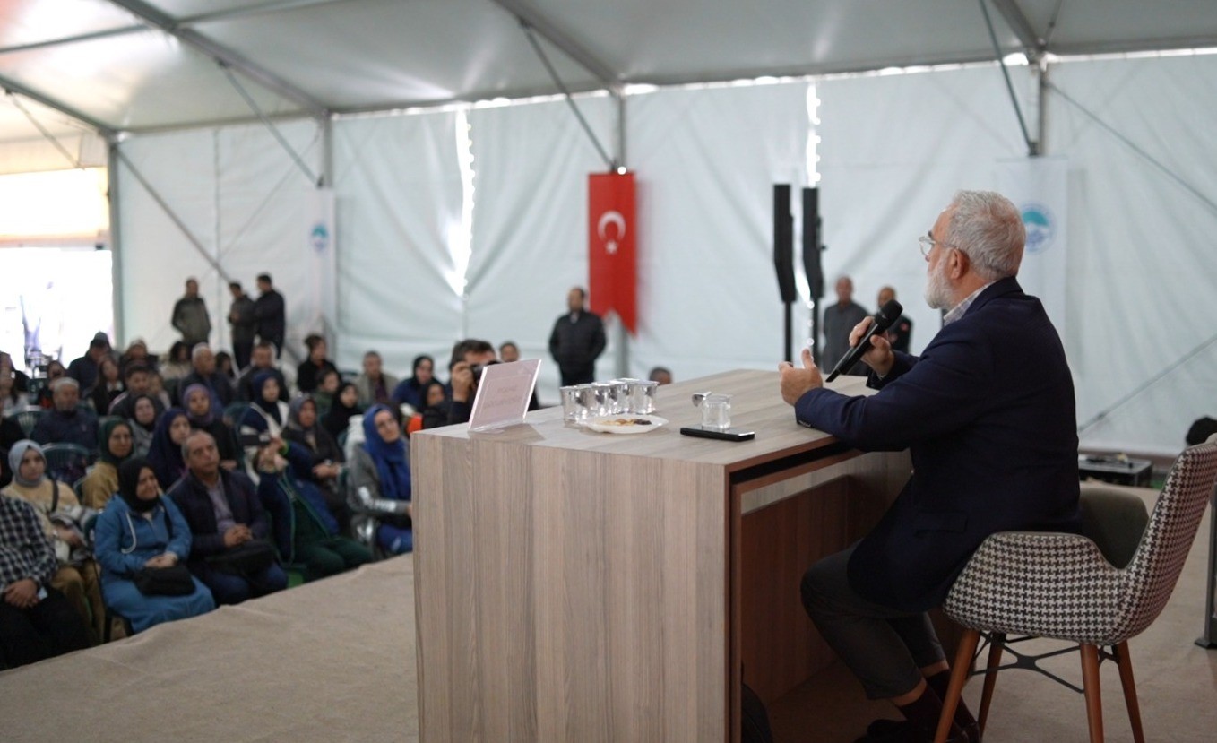 Yazar Yenişehirlioğlu:  Kayseri Kitap Fuarı her yıl güçlenerek devam ediyor 
