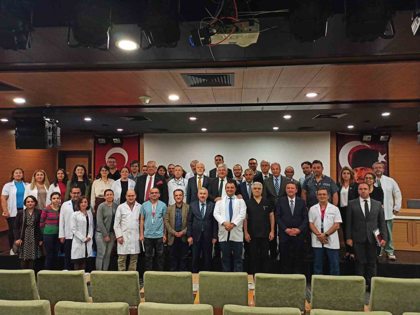 Rektör Prof. Dr. Kemalettin Aydın’dan Eskişehir Şehir Hastanesi’ne ziyaret
