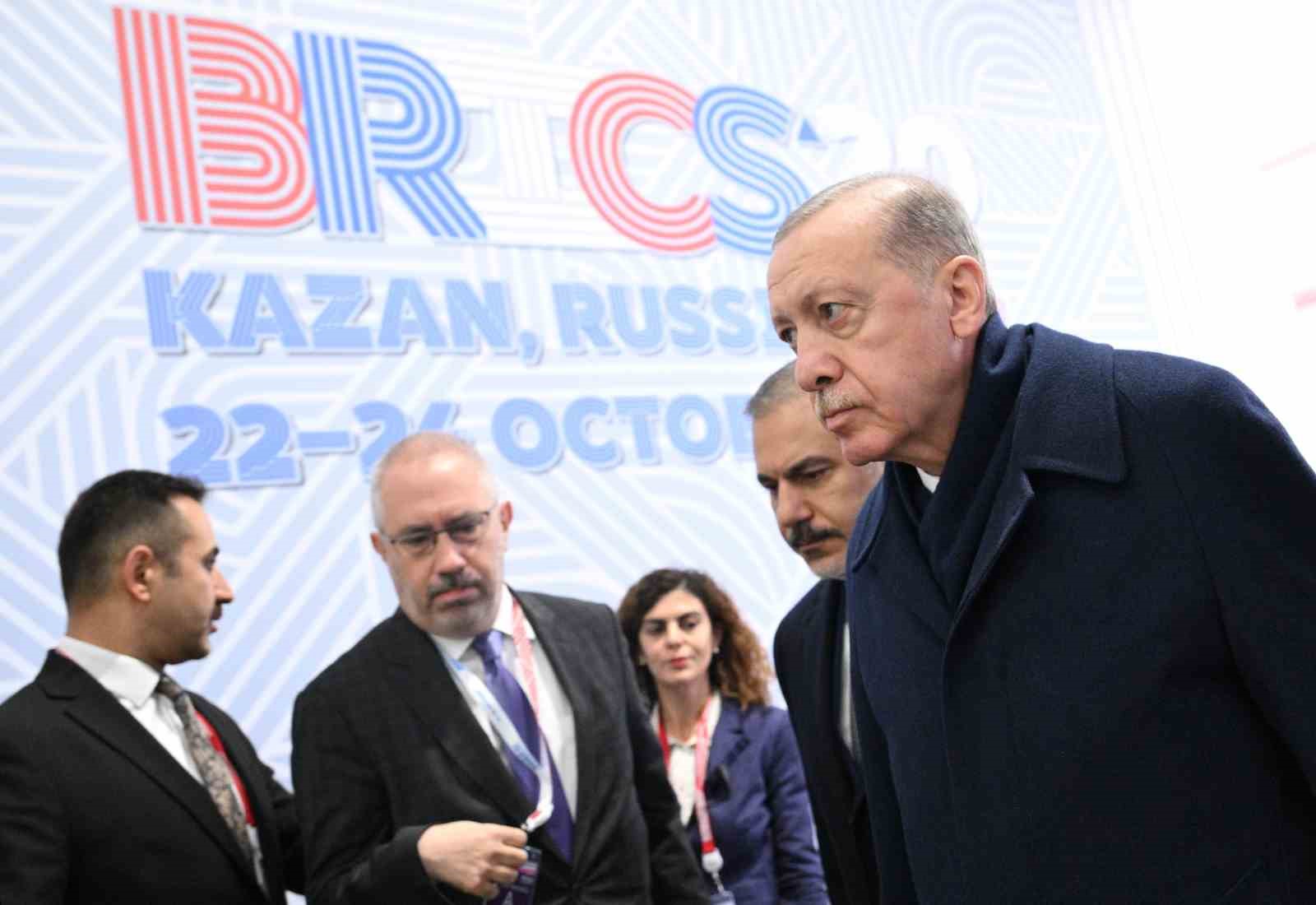 Cumhurbaşkanı Erdoğan, BRICS Zirvesi’ne katılmak üzere Kazan EXPO’da
