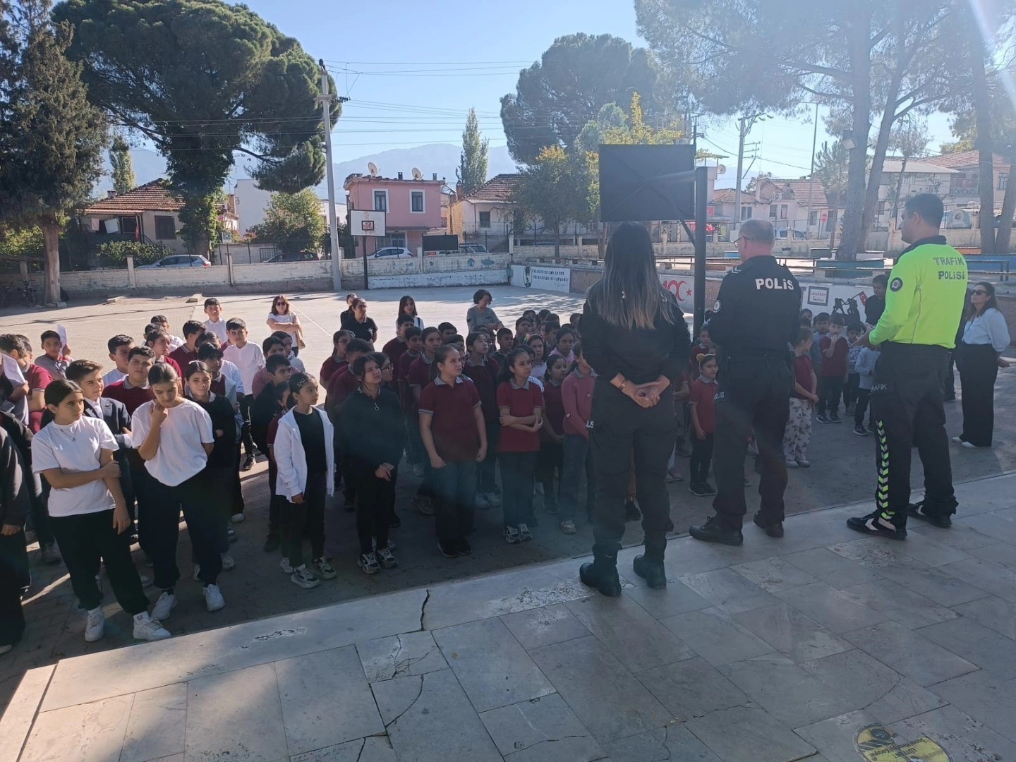 Seydikemer’de öğrencilere toplum destekli polislik eğitimi verildi
