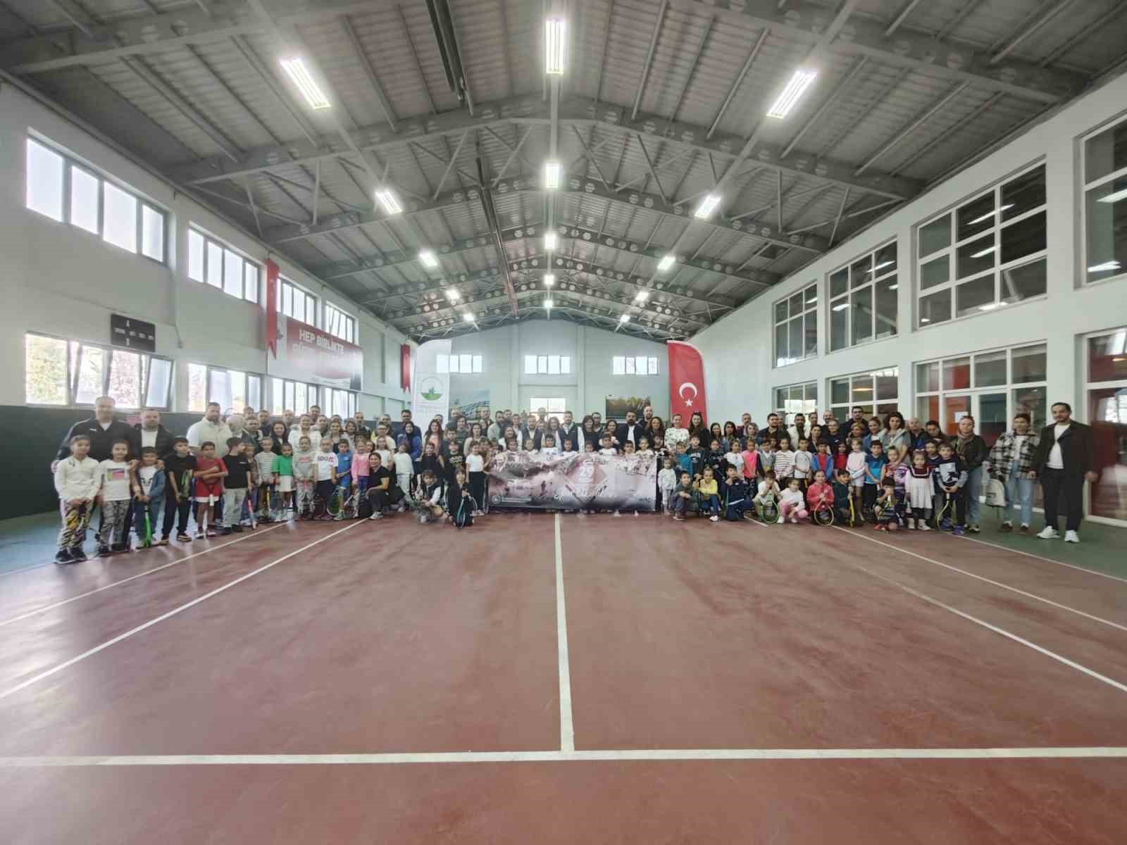 29 Ekim Cumhuriyet Kupası Tenis Turnuvası başladı
