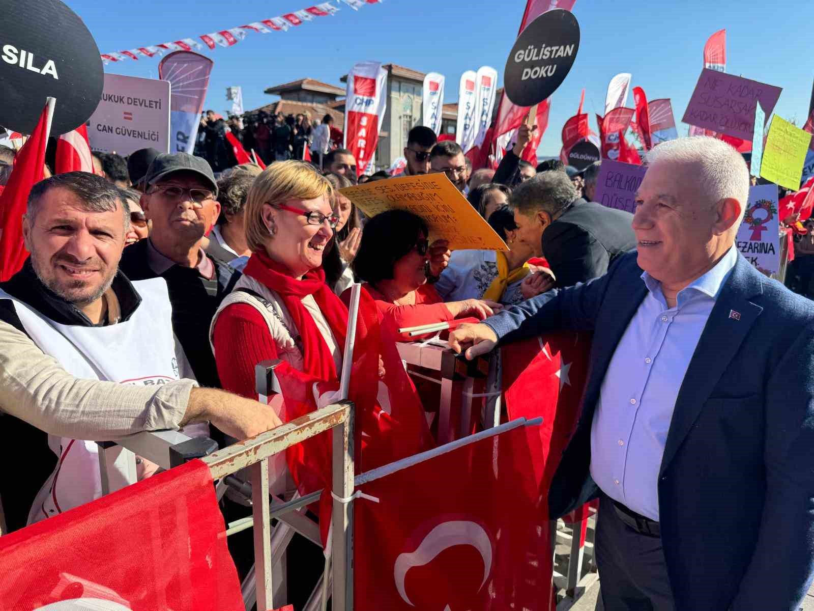 Başkan Bozbey’den teröre ve şiddete karşı yaşam hakkına destek
