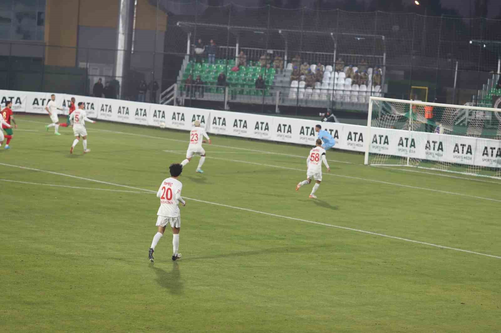 Trendyol 1. Lig: Amed Sportif Faaliyetler: 0 - Pendikspor: 1
