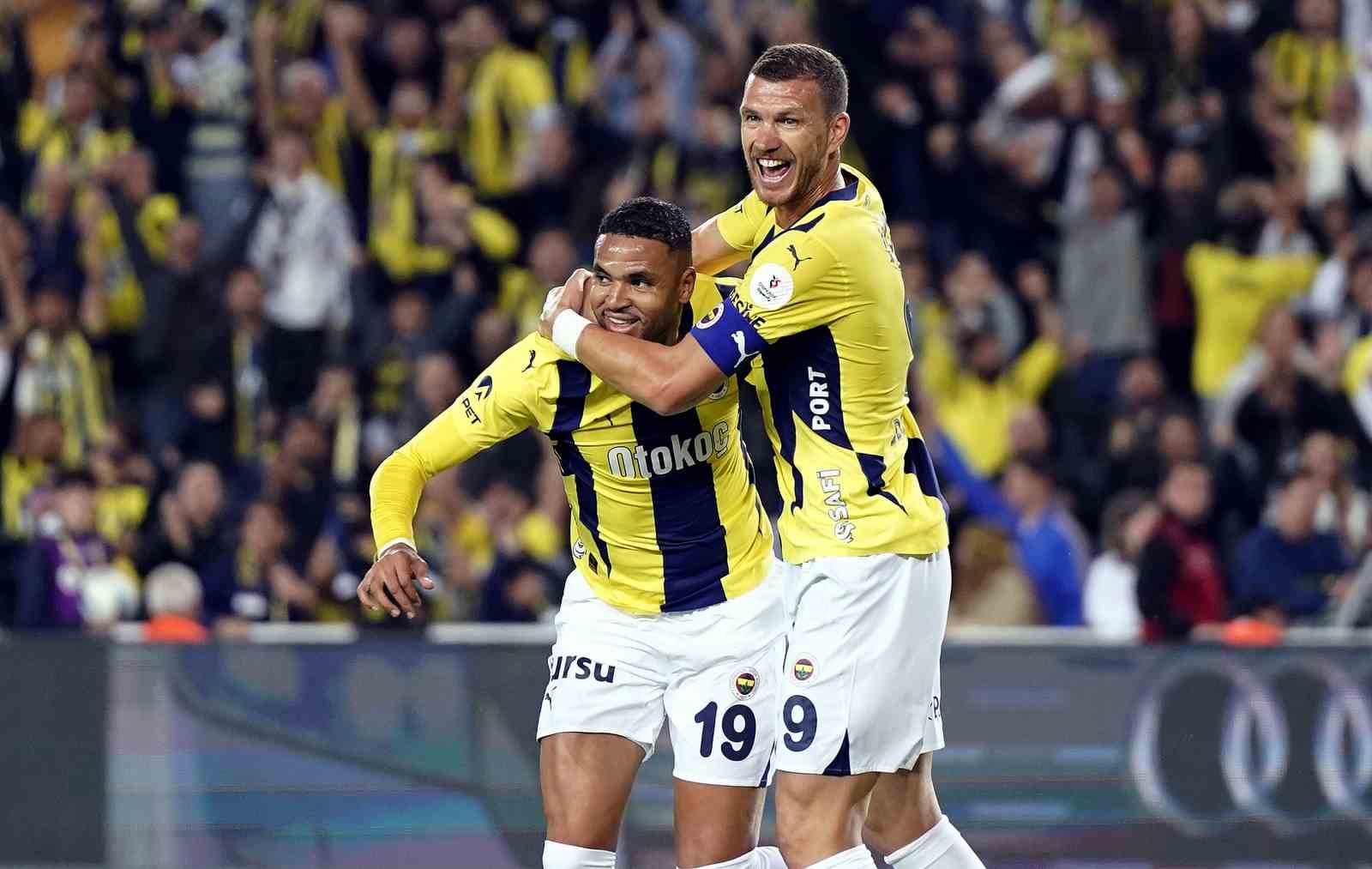 Fenerbahçe forvetleriyle kazandı
