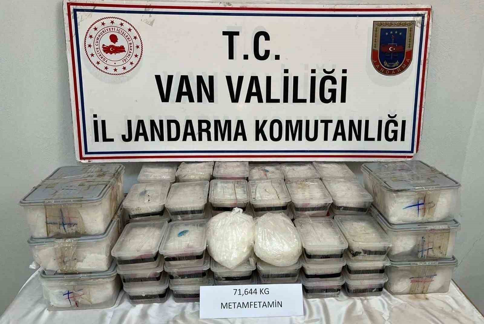 Van’da 71 kilo 629 gram metamfetamin ele geçirildi
