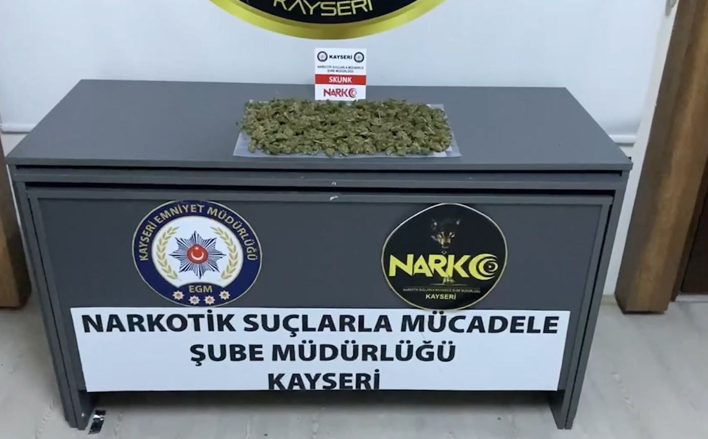 Kayseri’de 1 kilo uyuşturucu ele geçirildi
