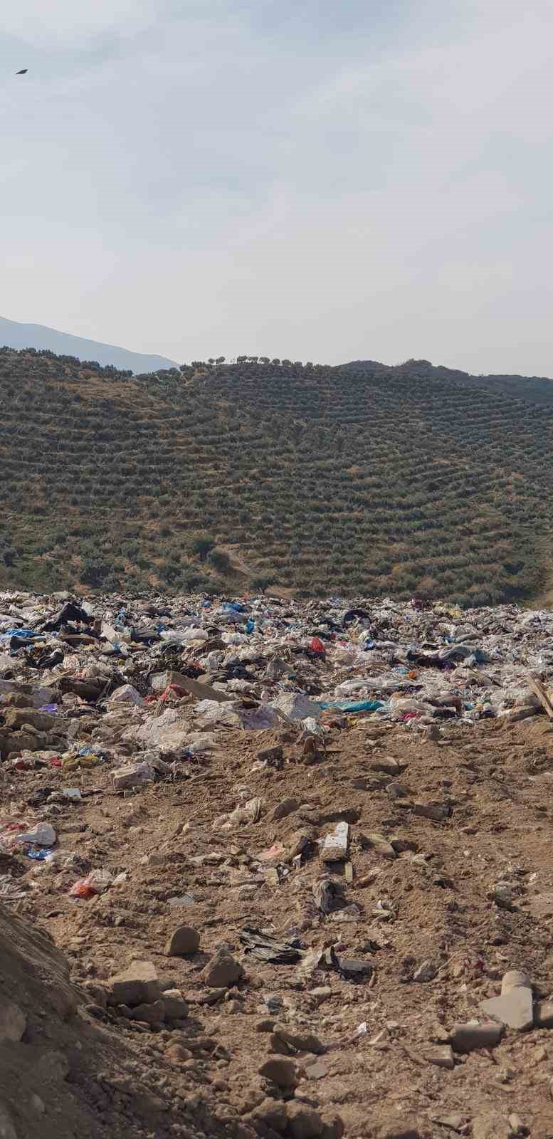 İzmir Büyükşehir Belediyesine 3 milyon 854 bin 237 liralık çevre kirliliği cezası
