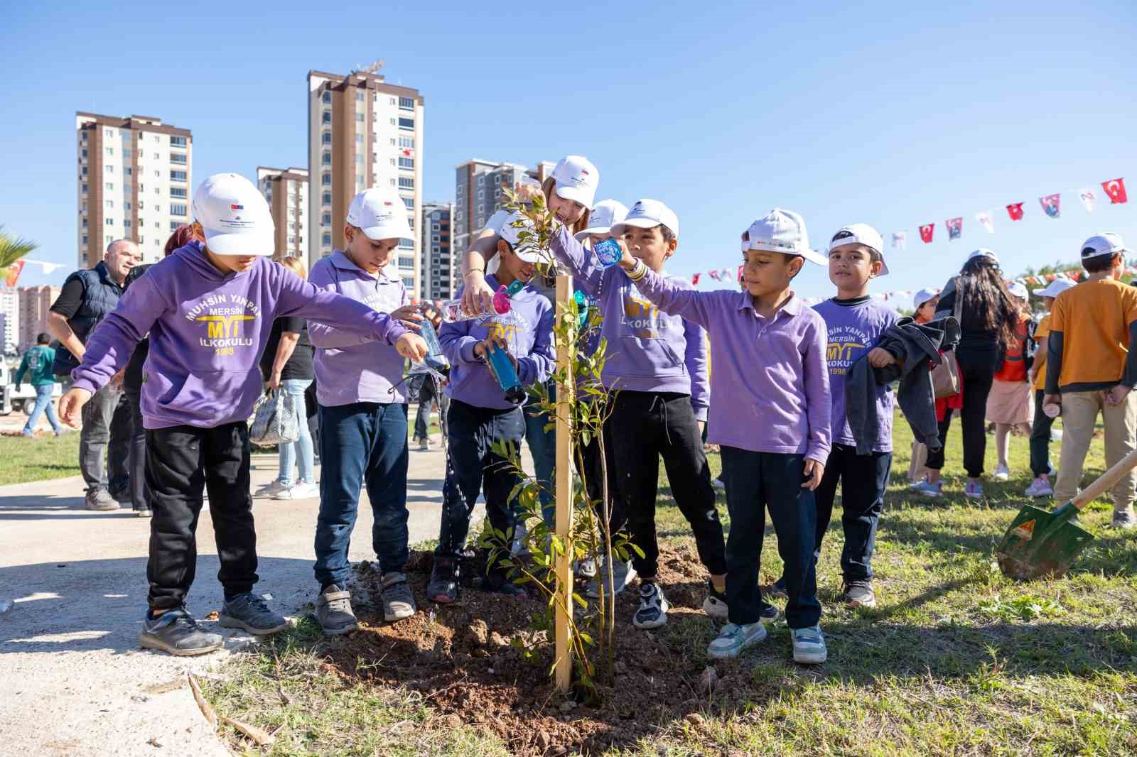 Mersin’de 30 dönümlük ’Defne Koruluğu’ oluşturuluyor
?v=1