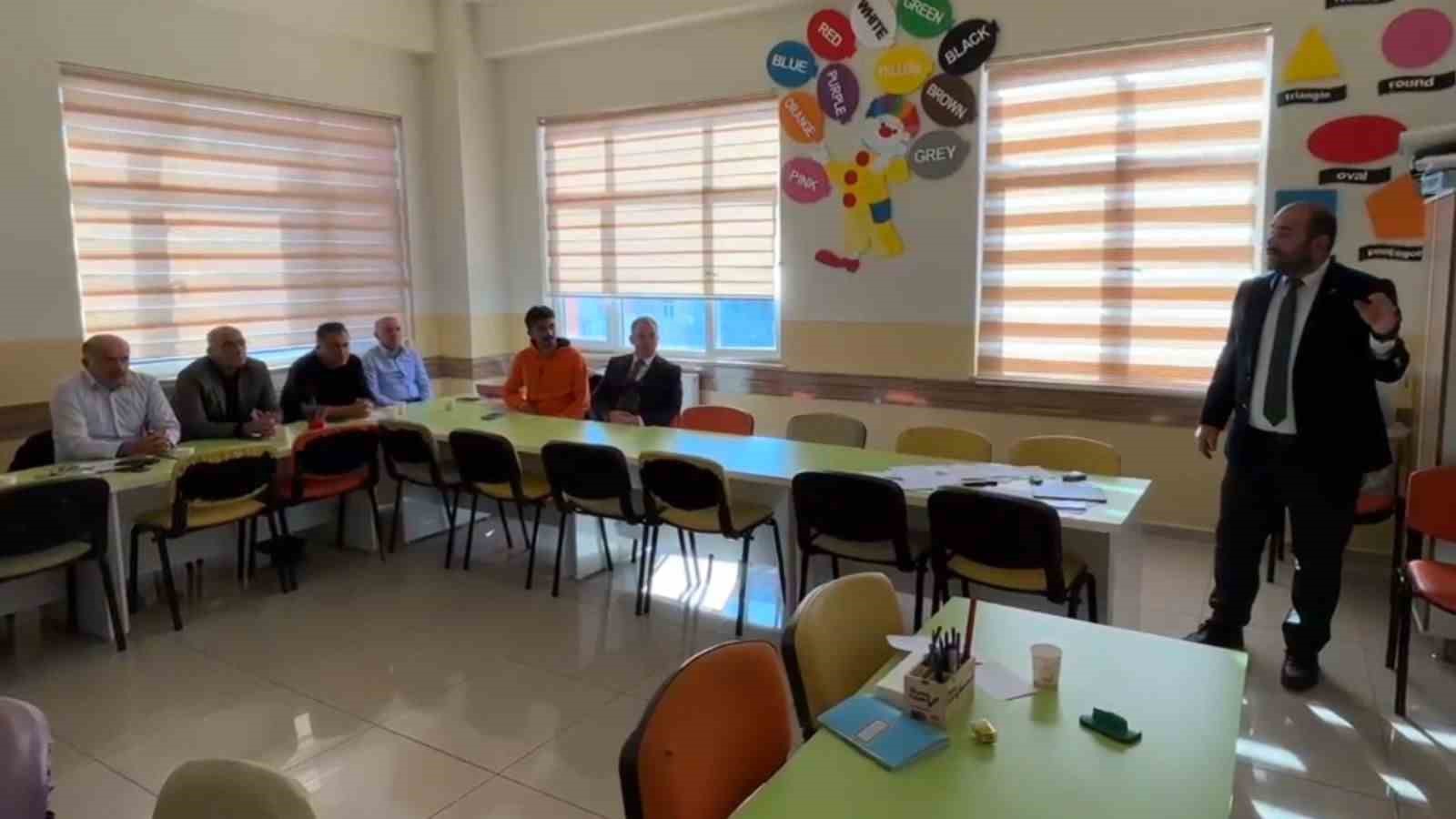 Kırşehir’de  Öğretim Liderliği Semineri Kursu  Başladı
