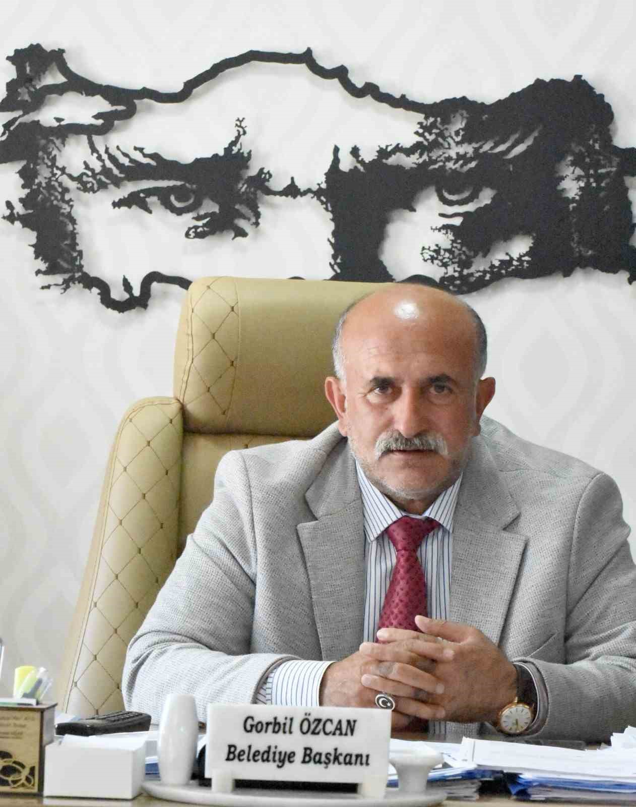 Özcan: “Onu rahmetle anıyoruz”
?v=1