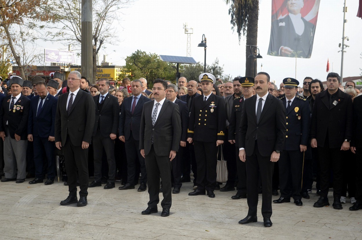 Atatürk Mudanya’da özlemle anıldı
?v=1