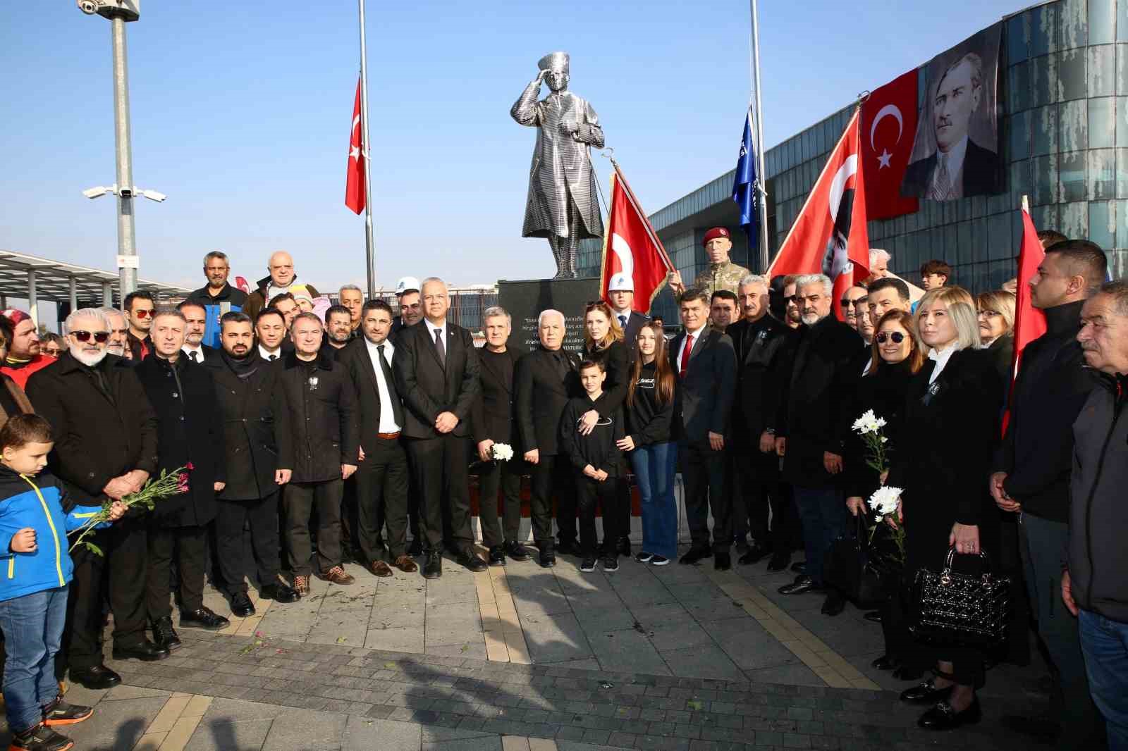 Başkan Bozbey: “Kent Meydanı’nda Ata’mızın izi olacak”
?v=1