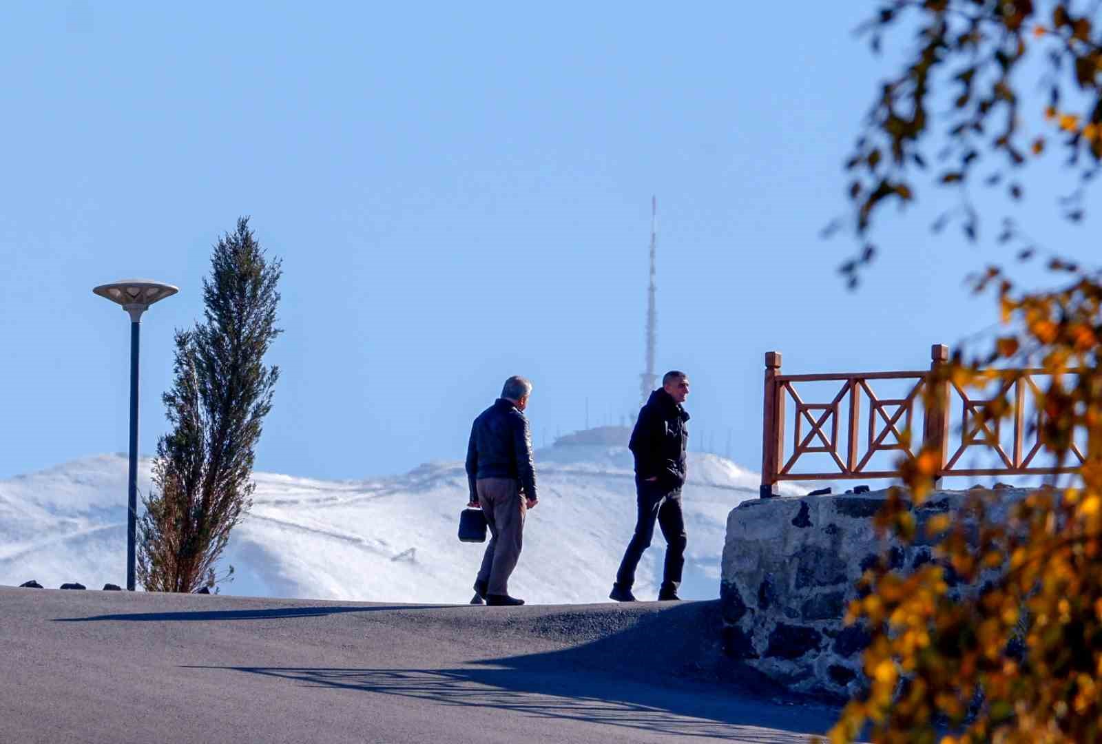 Doğu Anadolu’da termometreler -12.5’i gördü
?v=1