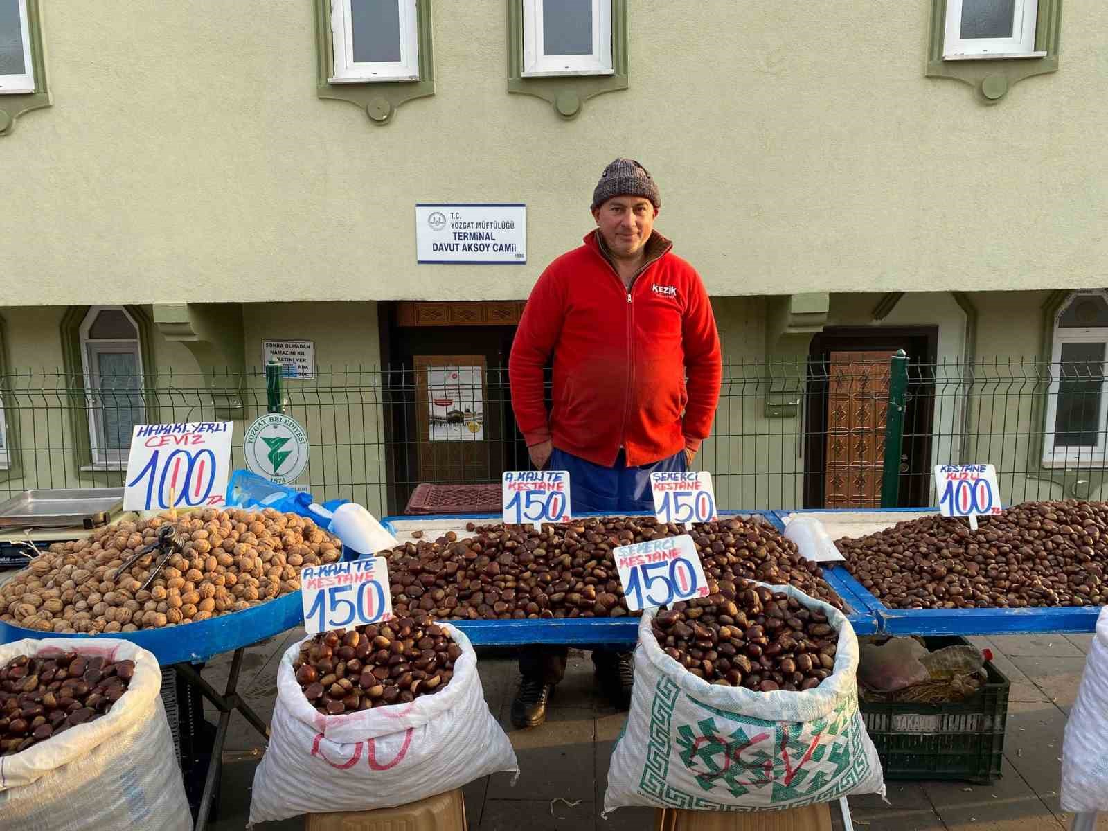 Kış aylarının vazgeçilmez kestane bu yıl yüz güldürdü
?v=1