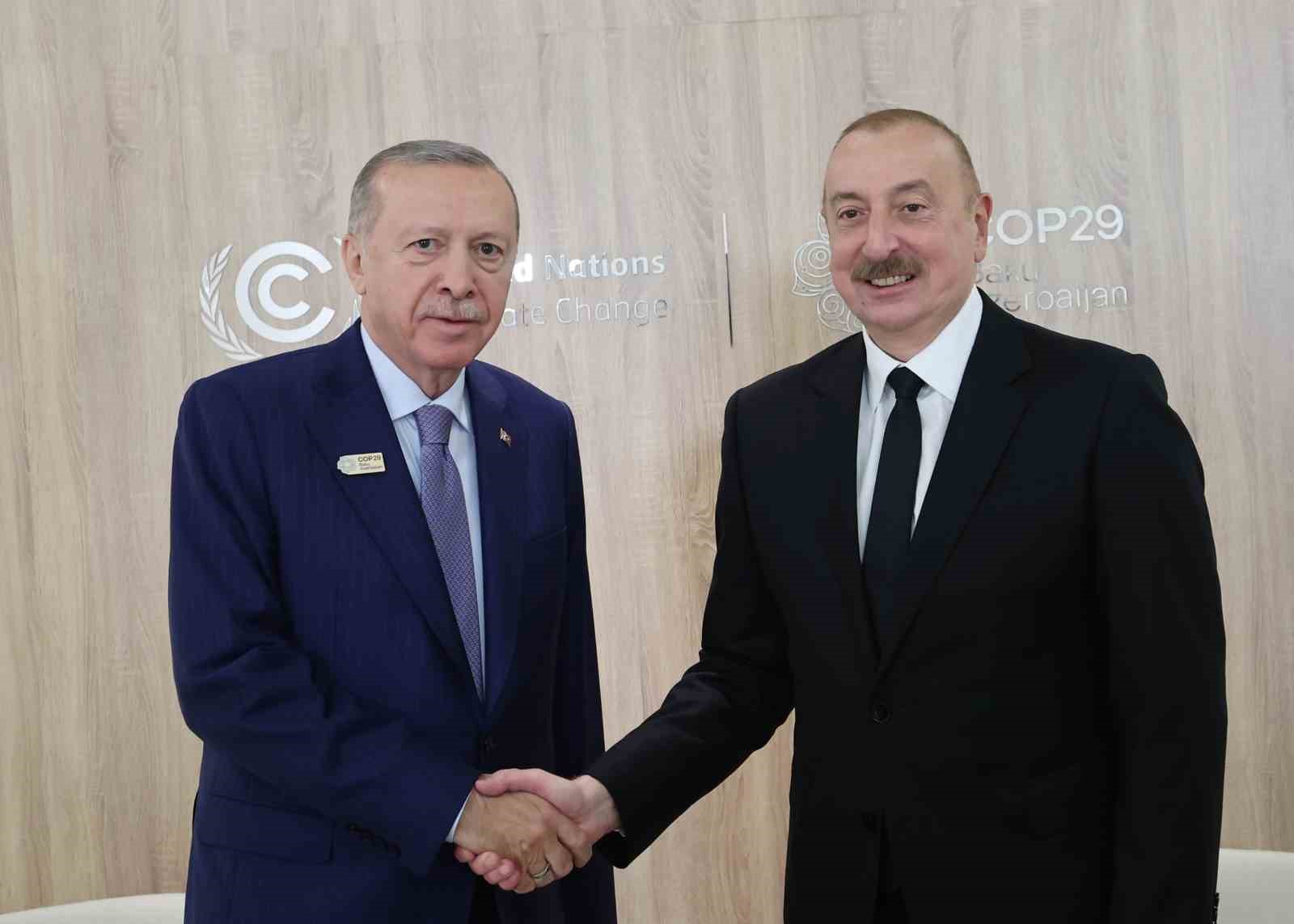 Cumhurbaşkanı Erdoğan, Azerbaycan Cumhurbaşkanı Aliyev ile görüştü
