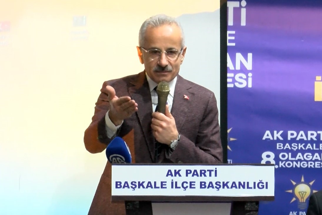 Bakan Uraloğlu:  Dış güçlerin maşası olanlar kardeşi kardeşe düşürüyor 
?v=1