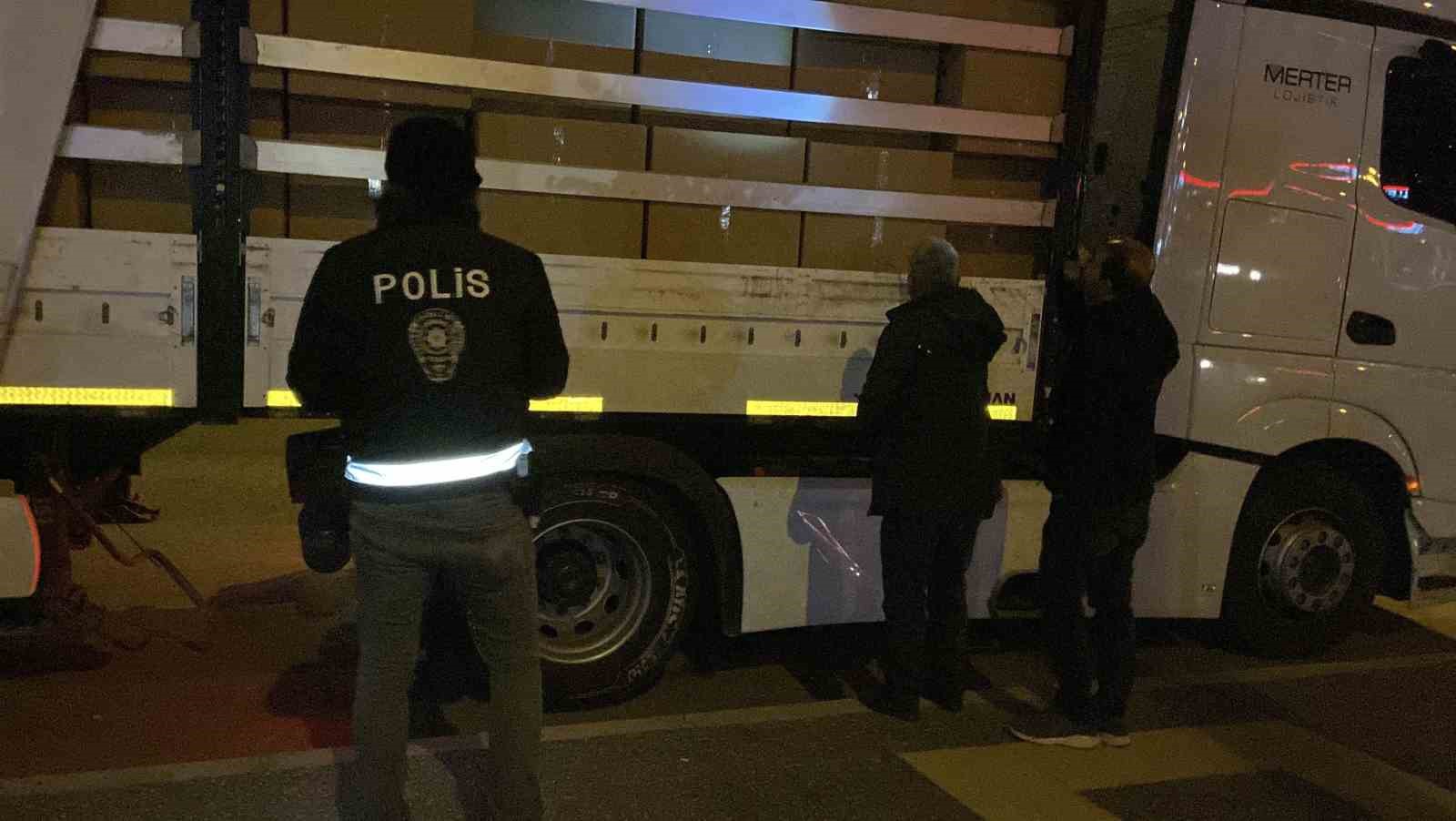 PTS alarmı veren tır polisi harekete geçirdi
