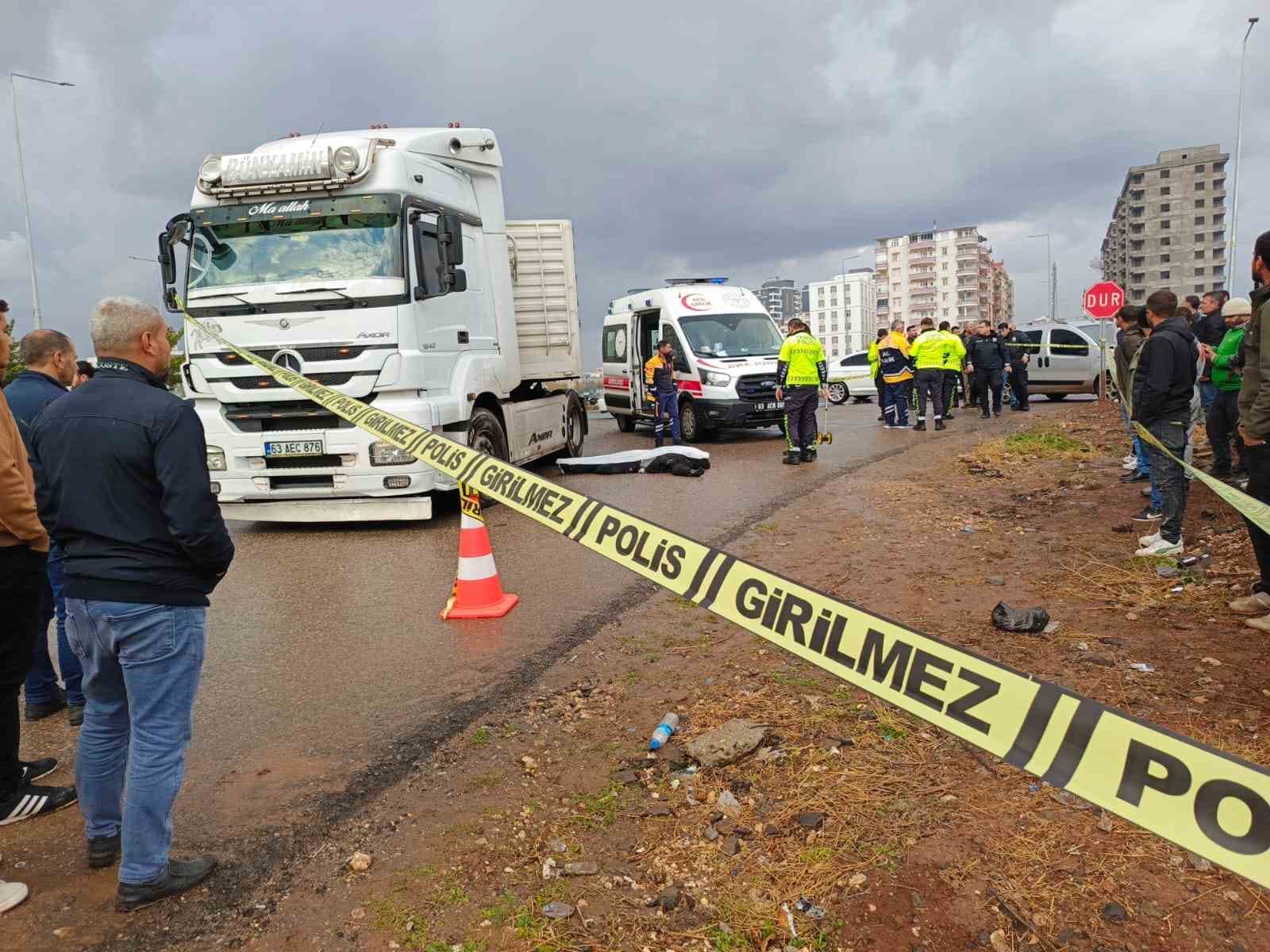 Siverek’teki kazada ölen öğretmen eğitim camiasını yasa boğdu
