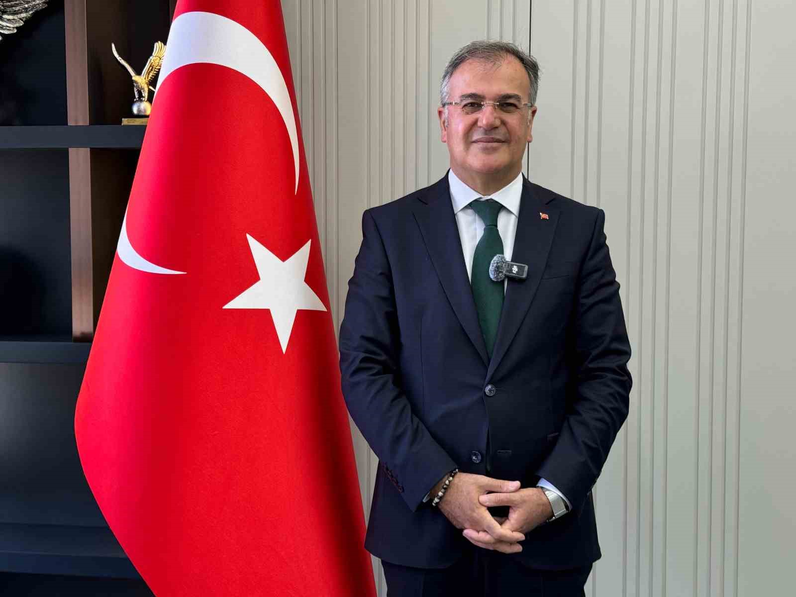 Başkan Özdoğan:  Tüm eğitim neferlerini kutluyorum 
