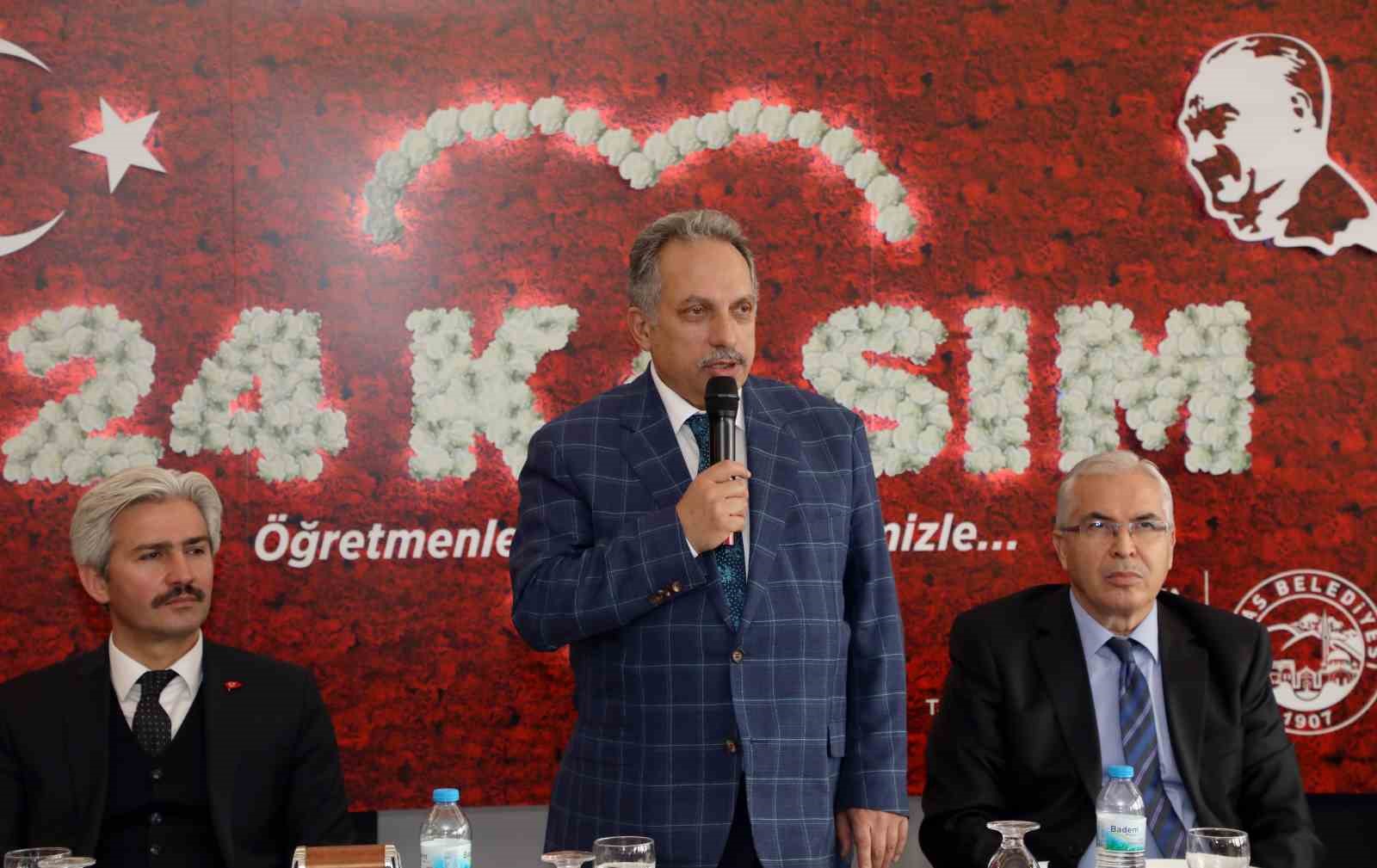 Başkan Yalçın:  Öğretmenlik ayrıcalıklı bir meslektir 
