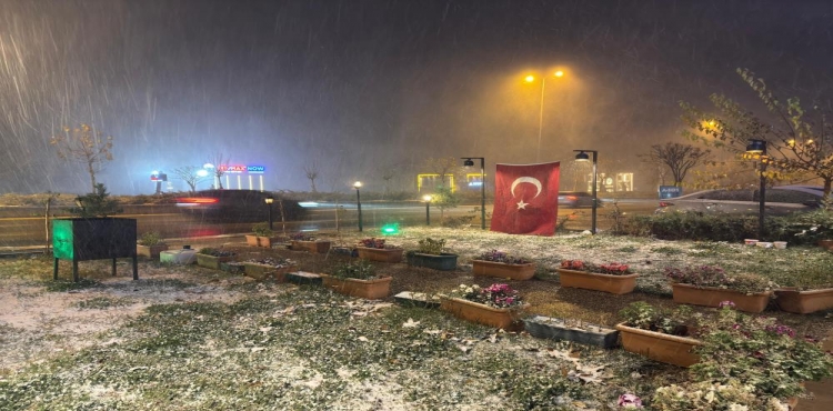 Ankara’nın yüksek kesimlerinde kar yağışı etkili oldu