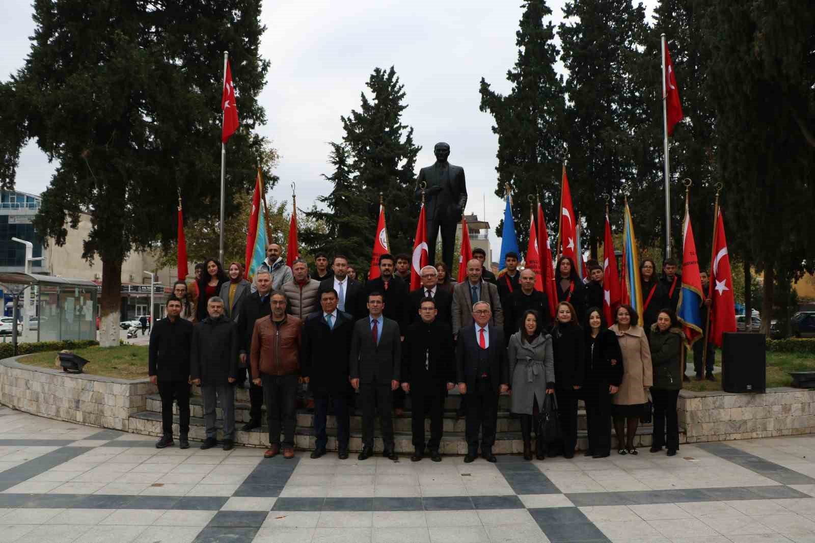 Sarıgöl’de Öğretmenler Günü kutlandı
?v=1