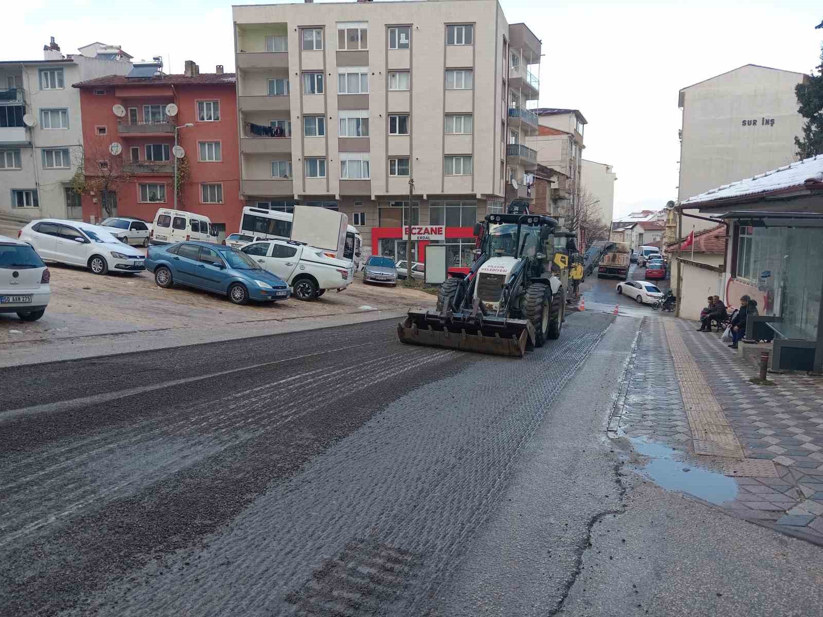 Eğimli yollar tıraşlanarak güvenli hale getirildi
?v=1