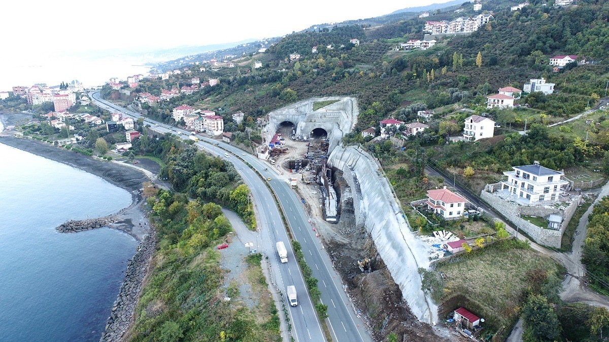 Güney Çevre Yolu’nun inşaatı sürüyor
?v=1