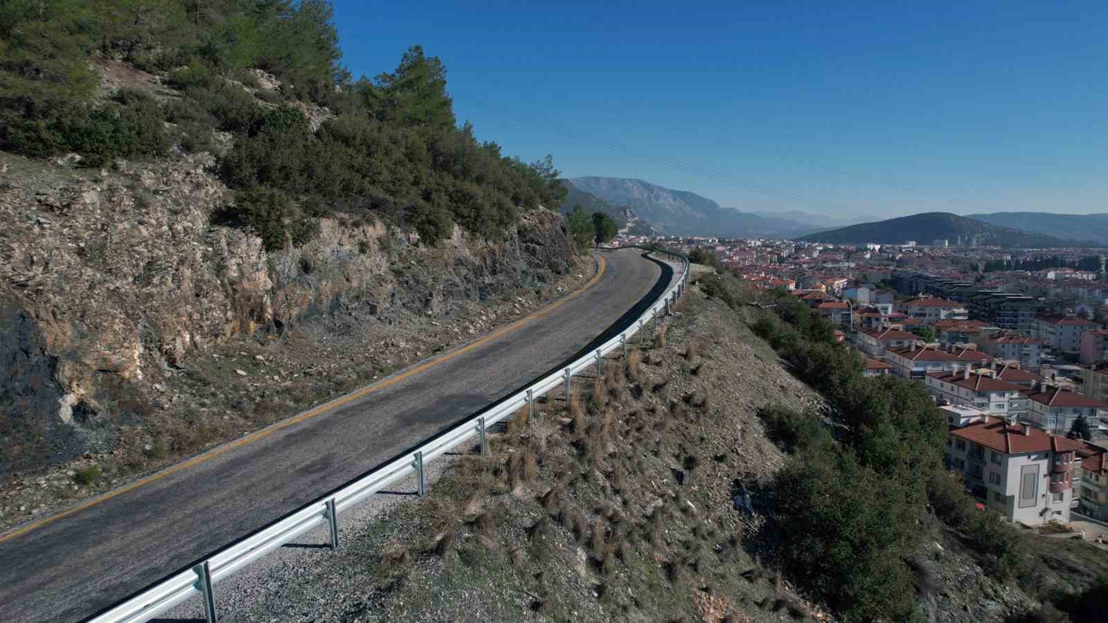 Büyükşehir ‘Güvenli Yollar’ İle Ulaşımı Kolaylaştırıyor
?v=1