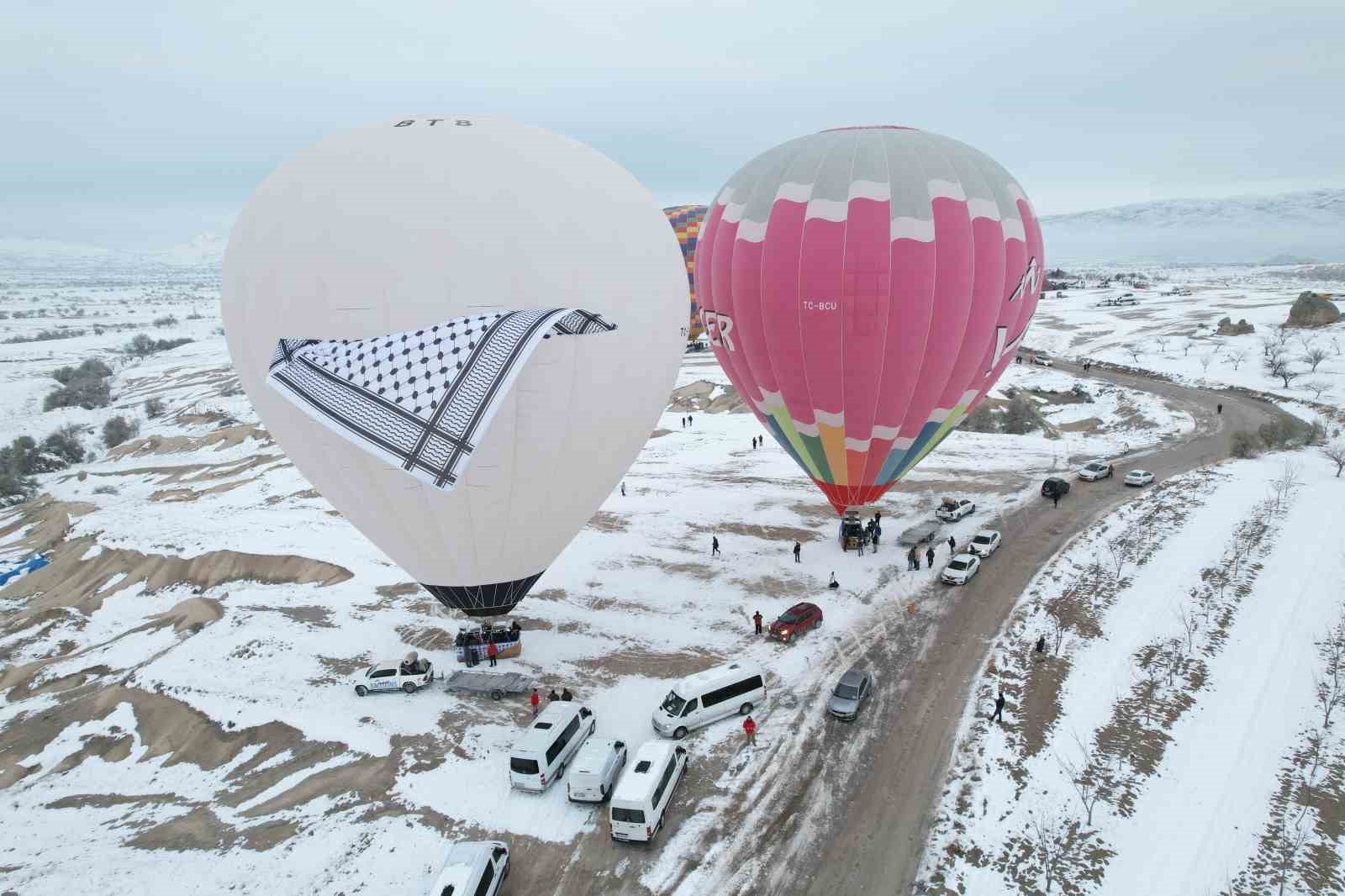 Kapadokya’da balonlar ‘barış’ için havalandı
?v=1