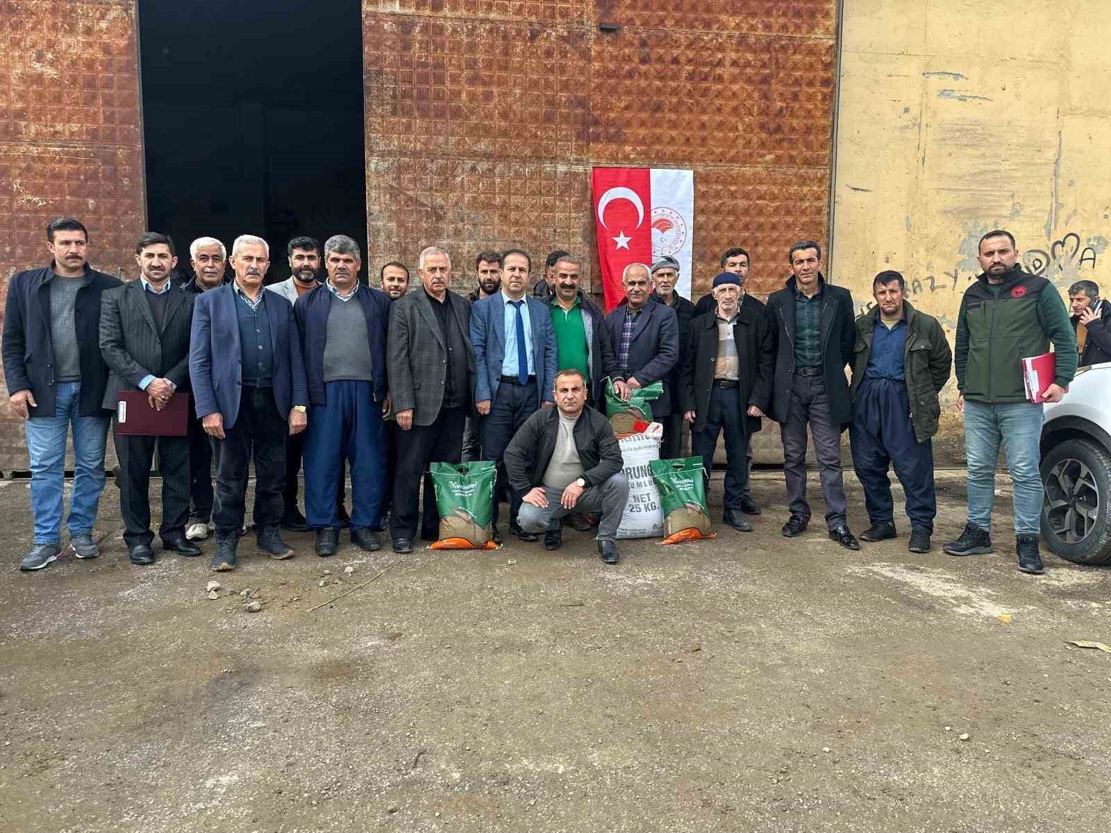 Hakkari’deki çiftçilere tohum desteği yapıldı
?v=1