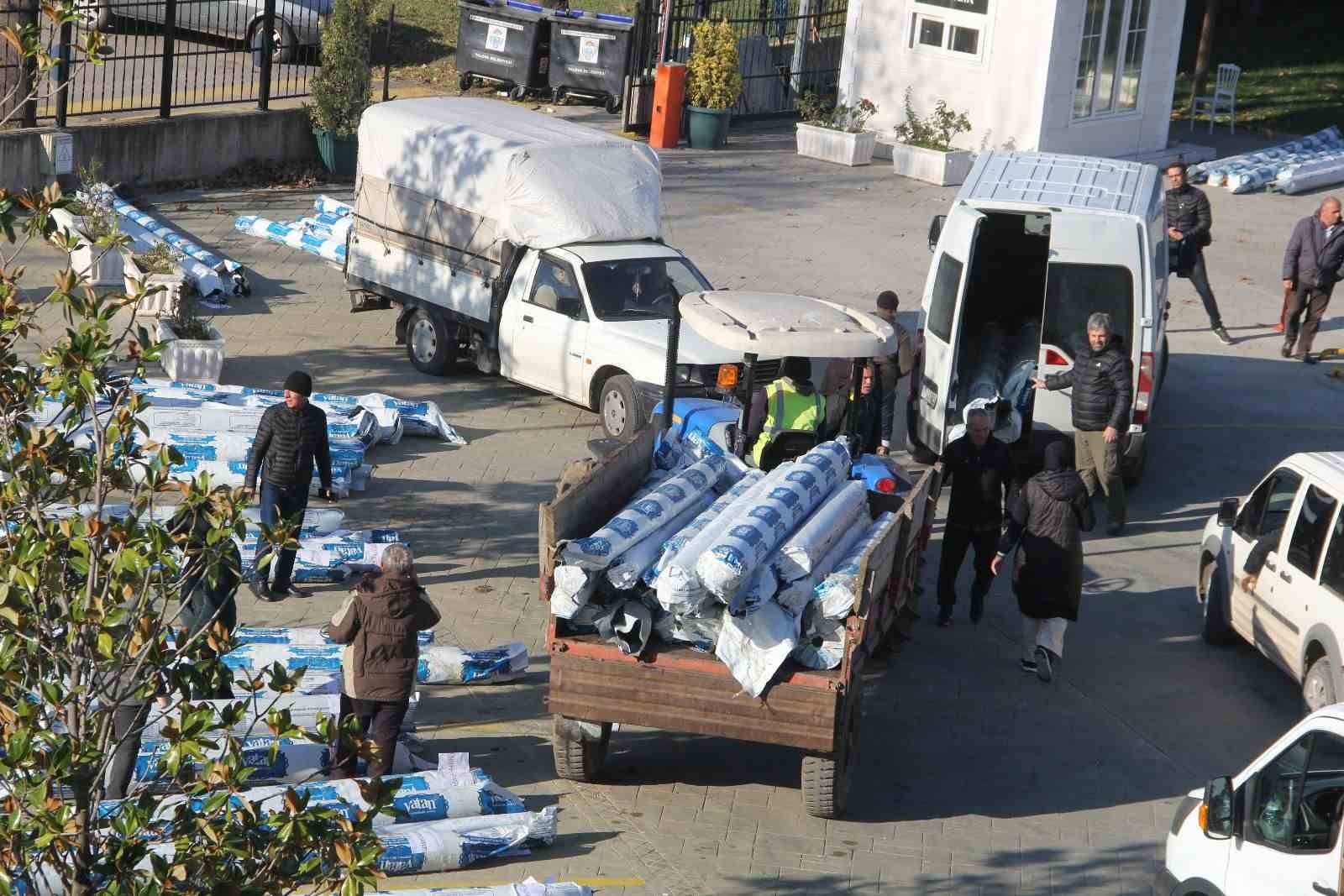 Yalova’da 167 çiftçiye 59 ton sera naylonu dağıtıldı
?v=1