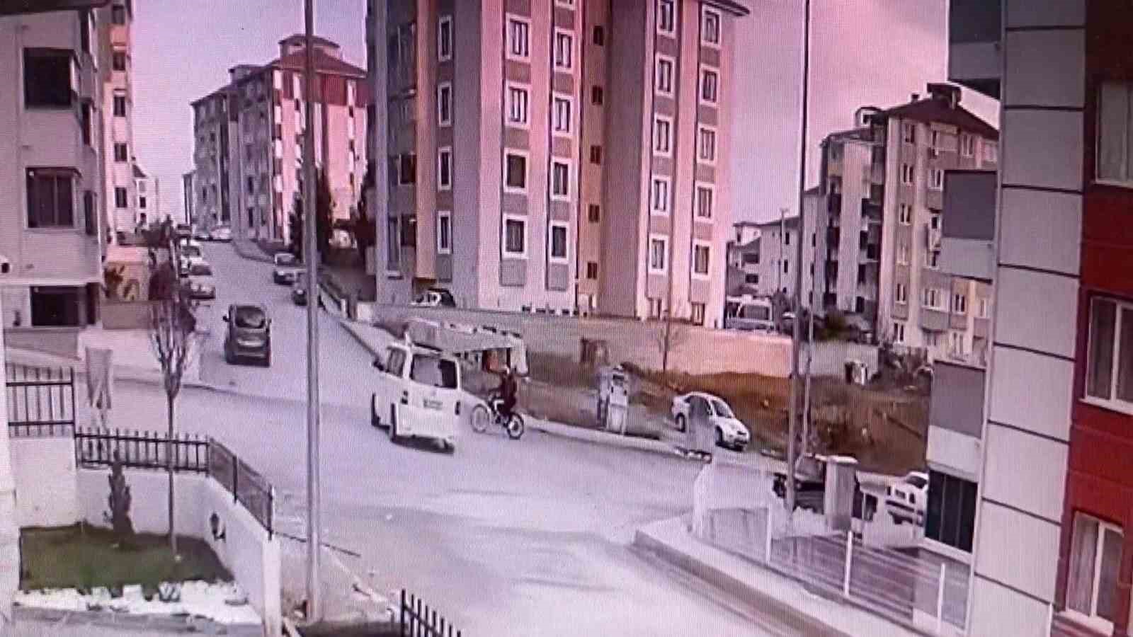 İki kişinin yaralandığı kaza kamerada
?v=1