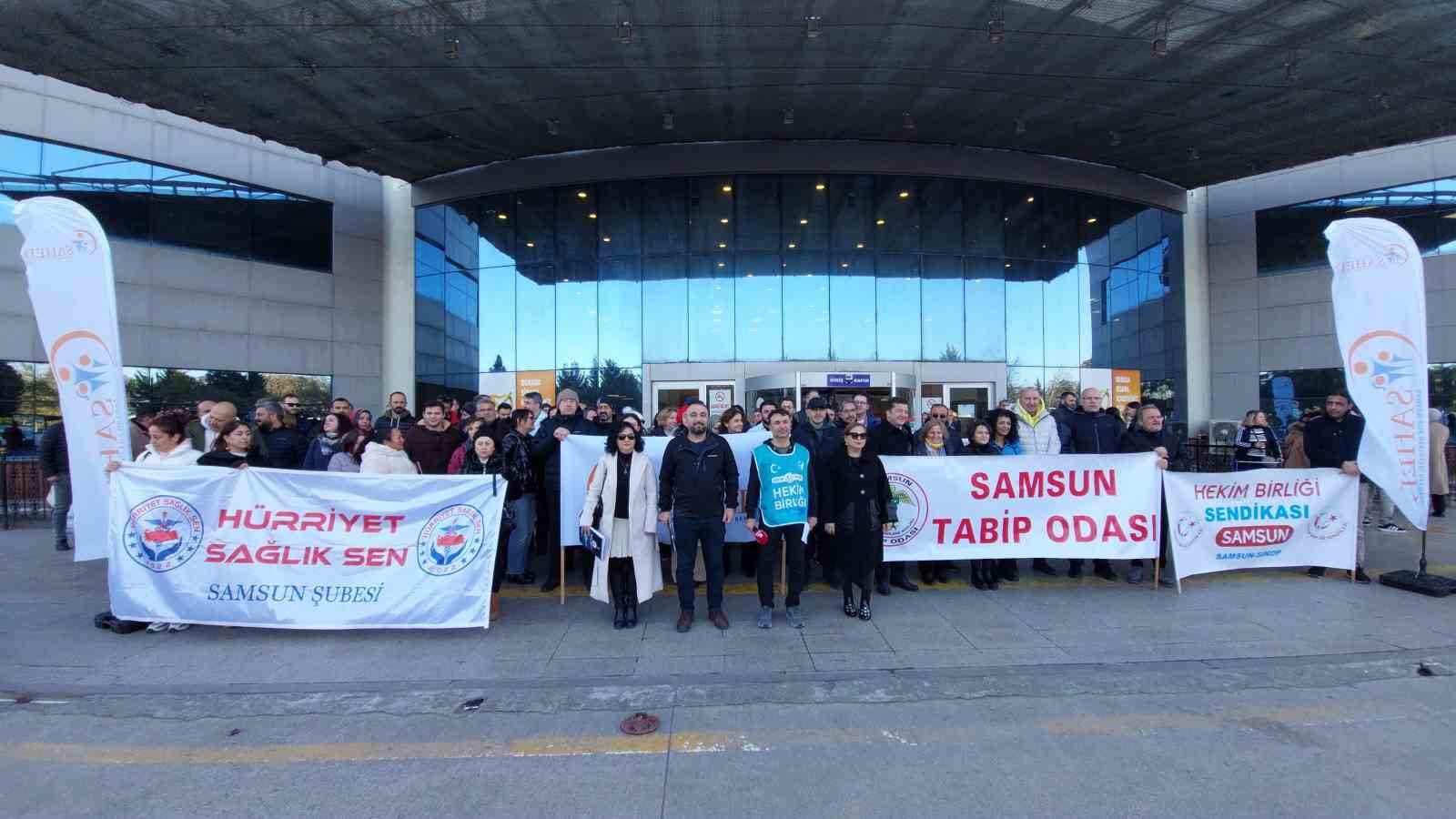 Samsun’da aile hekimlerinden basın açıklaması
