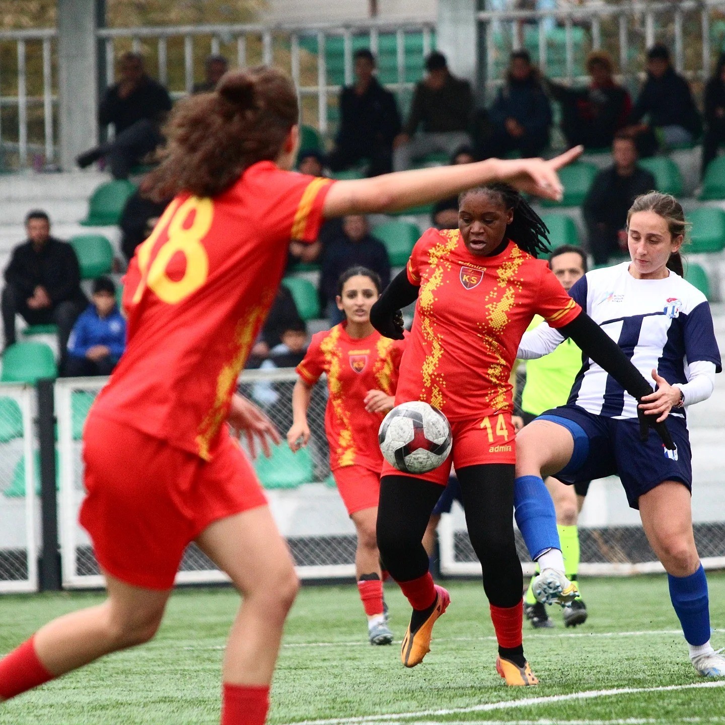 Kayseri Kadın Futbol Takımı 16 puan topladı
