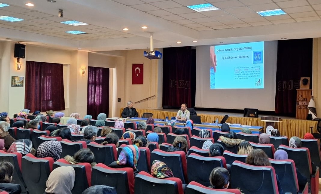 Çorum Belediyesi’nden kamu personellerine ’iş sağlığı’ eğitimi
