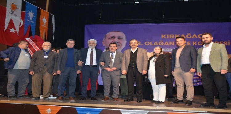 Kırkağaç AK Parti’de yeni başkan Hakkı Uyar