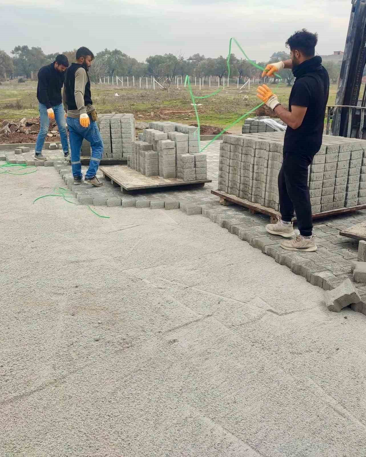 Başkan Zencirci:  Hava şartlarına aldırış etmeden tüm ekiplerimizle sahadayız 
