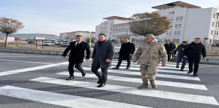 Kaymakam Göktaş, kaza bölgesinde incelemede bulundu