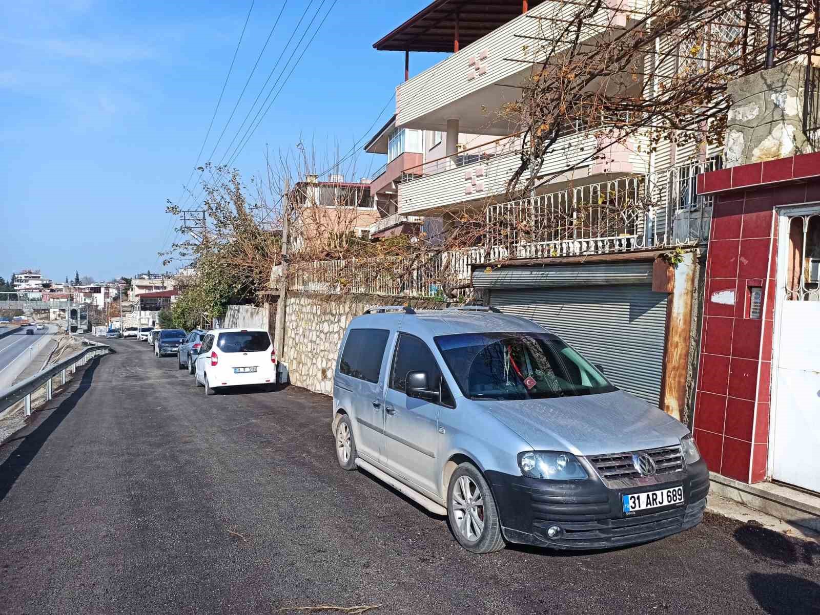  Kafama silah dayayıp altınlarımı çaldılar  diyen kadının bilezikleri kumar oynayan oğluna verdiği ortaya çıktı
