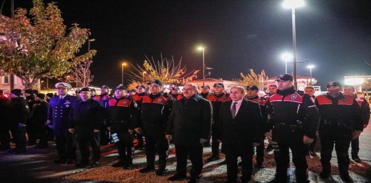 Çanakkale Valisi Ömer Toraman, yılbaşında görev başındaki personeli ziyaret etti