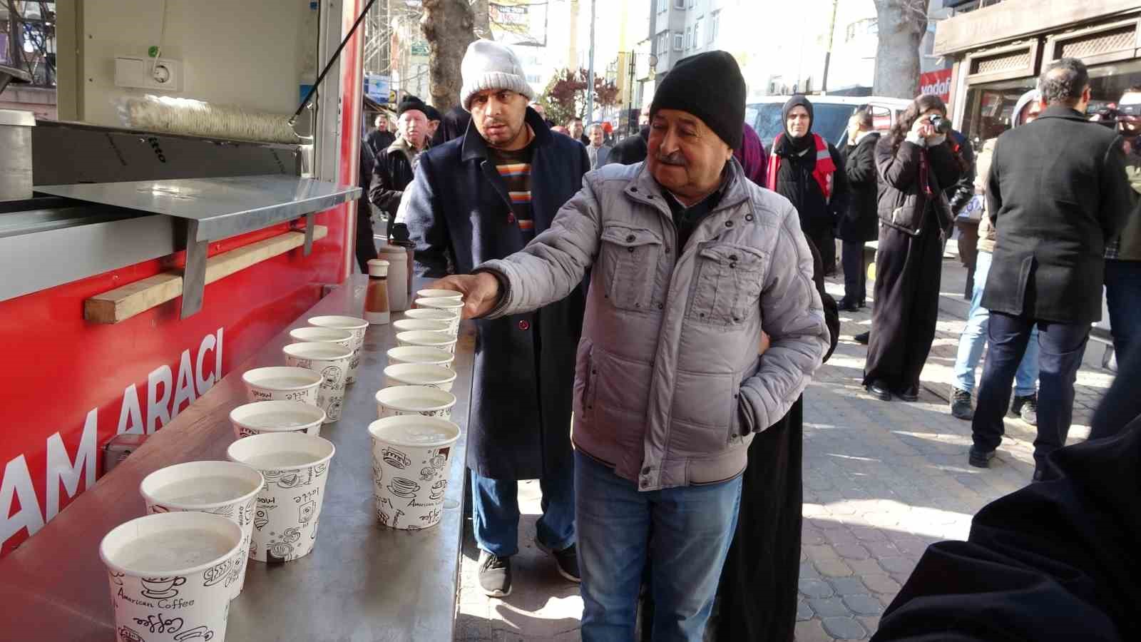 Kütahya Vakıflar Bölge Müdürlüğü’nden halka salep ikramı
?v=1