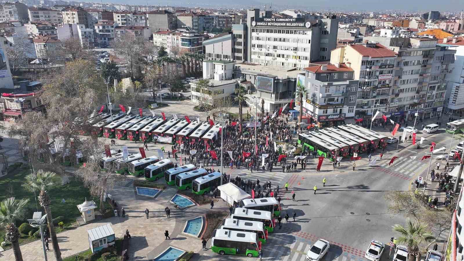 200 milyonluk yeni araçları tanıtan Başkan Çavuşoğlu’ndan Denizli’ye raylı sistem müjdesi
?v=1