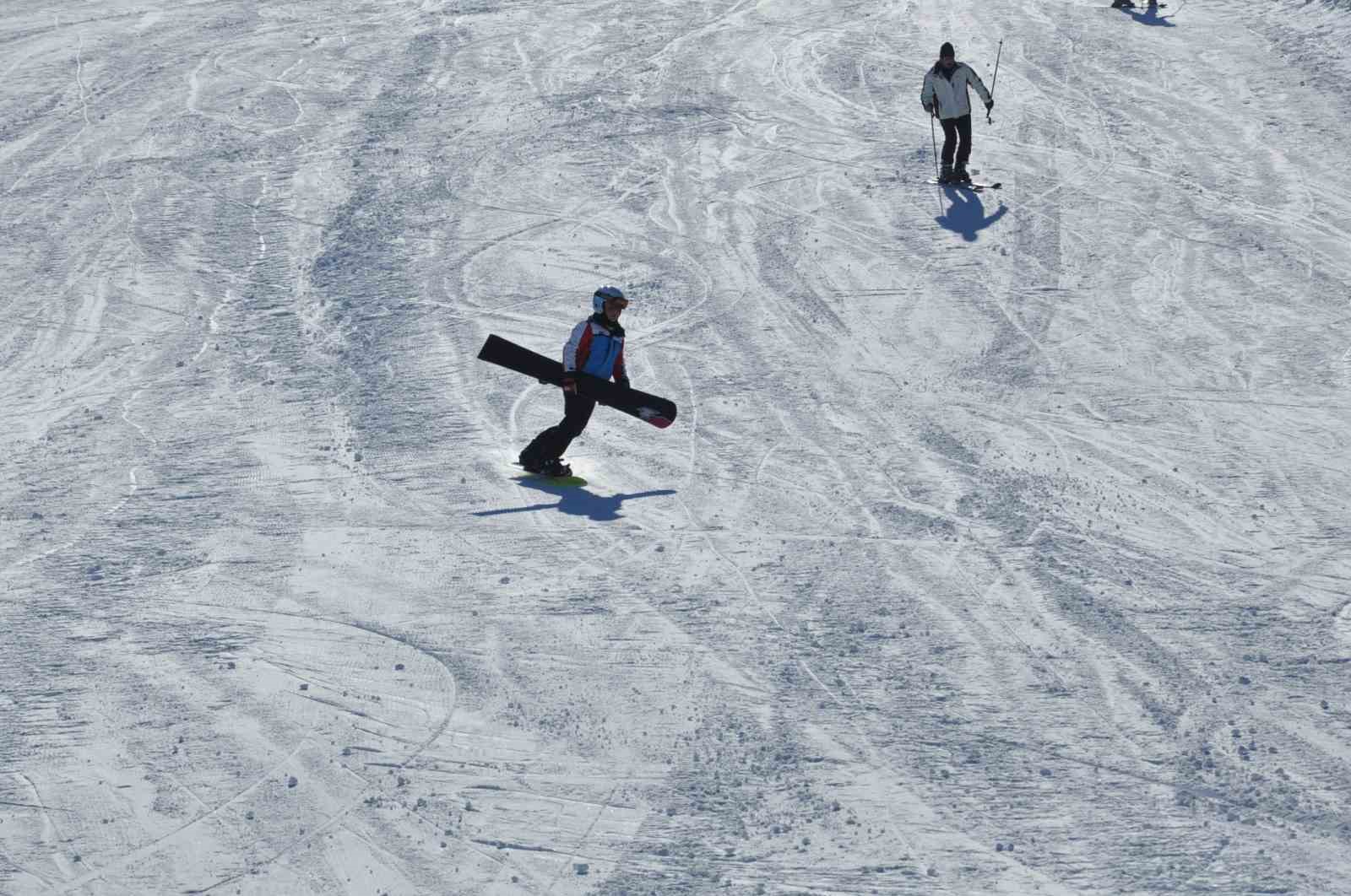 Sarıkamış Kayak Merkezi’nde kar kalınlığı 55 santim
