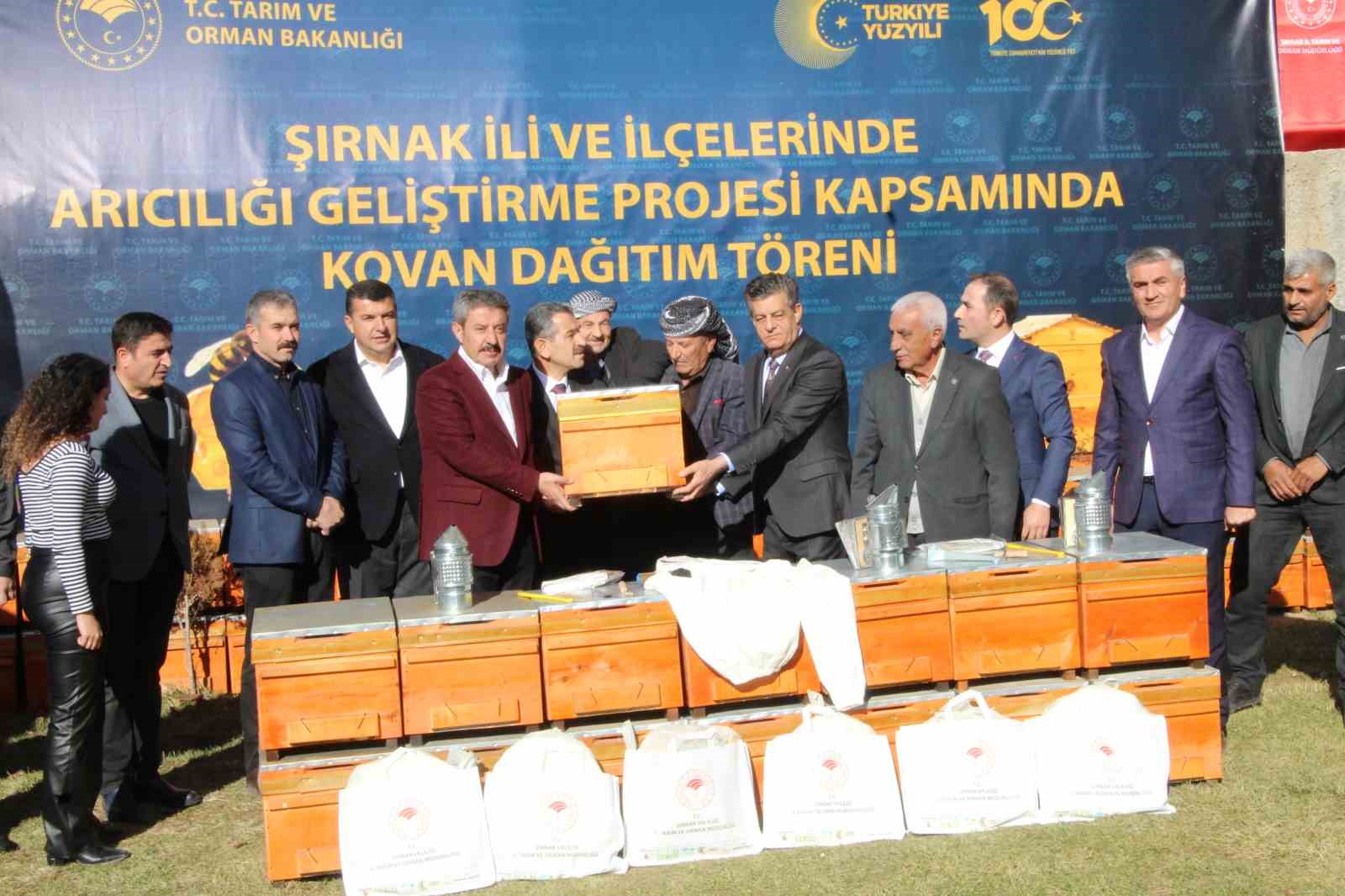 Şırnak’ta yılda 710 ton bal üretilecek
?v=1